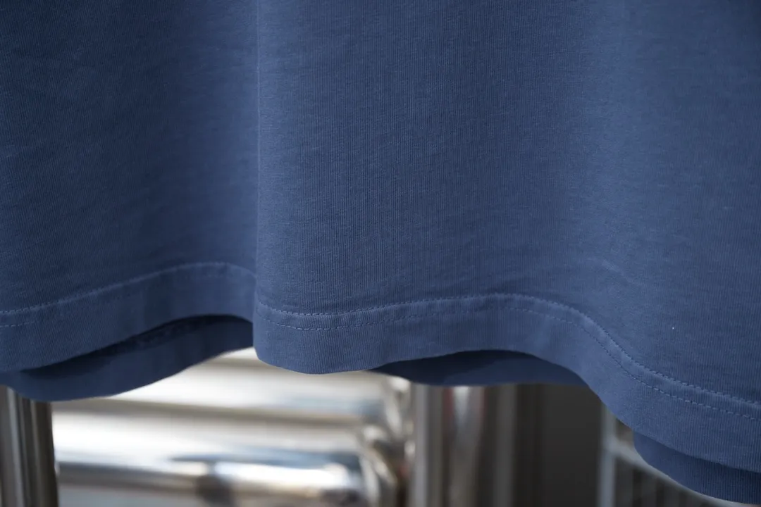 🅿️210 Chrome Hearte 25SS early spring new style, thick version with hot diamond short sleeves, light luxury, essential item for daily commuting for men and women, correct version, welcome to compare, detailed features · 280 grams of 100% pure cotton double yarn jersey fabric · Special thickened 32 pieces of double-strand 1X1 thread in the same vat custom dyeing · Imported Australian matte pearl diamonds ➕Thick version of three-dimensional wow glue cross. Ready-to-wear dyeing Then do the faded fried snowflake process, then wash it to make it look old. Common washing improves the effect · Double-needle sewing process · Original main mark, washed tag, brand moisture-proof paper packaging Color: black/white/green/blue Size: S/M/L/XL
